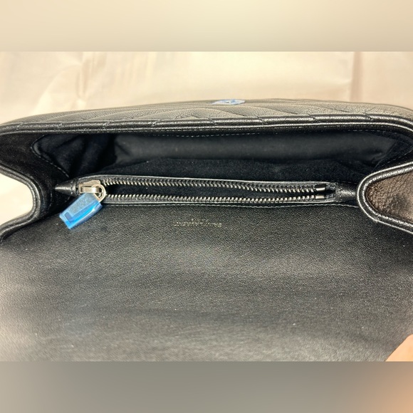 YSL College Medium Black in Quilted Leather Silver Hardware Used - Picture 12 of 16